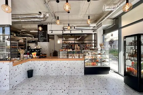 Lolas Cupcakes Selfridges photo 3